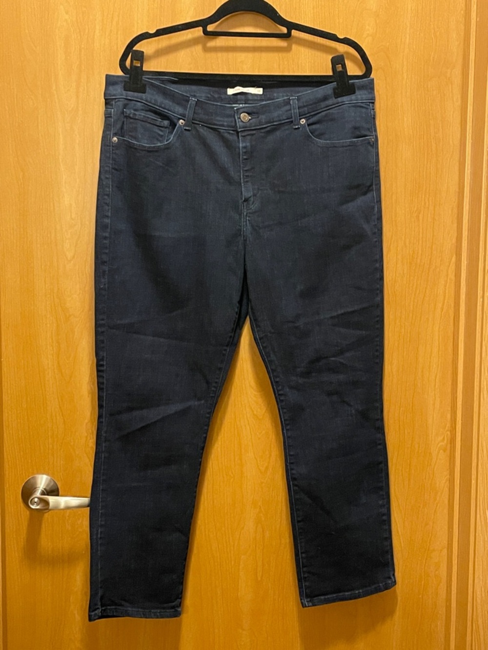 Levi's Women's Straight Leg Jeans in Dark Blue